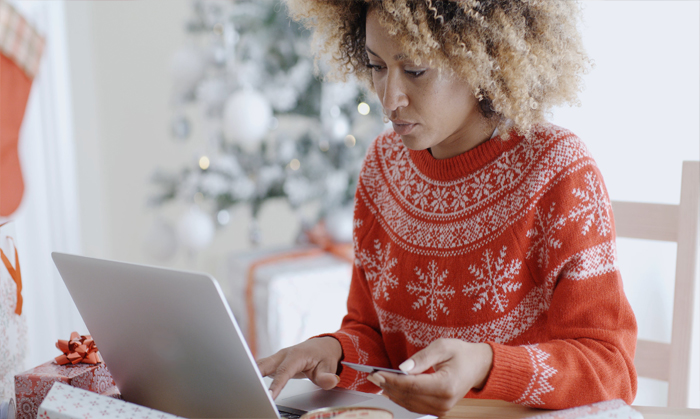 How To Avoid Overspending During Holidays
